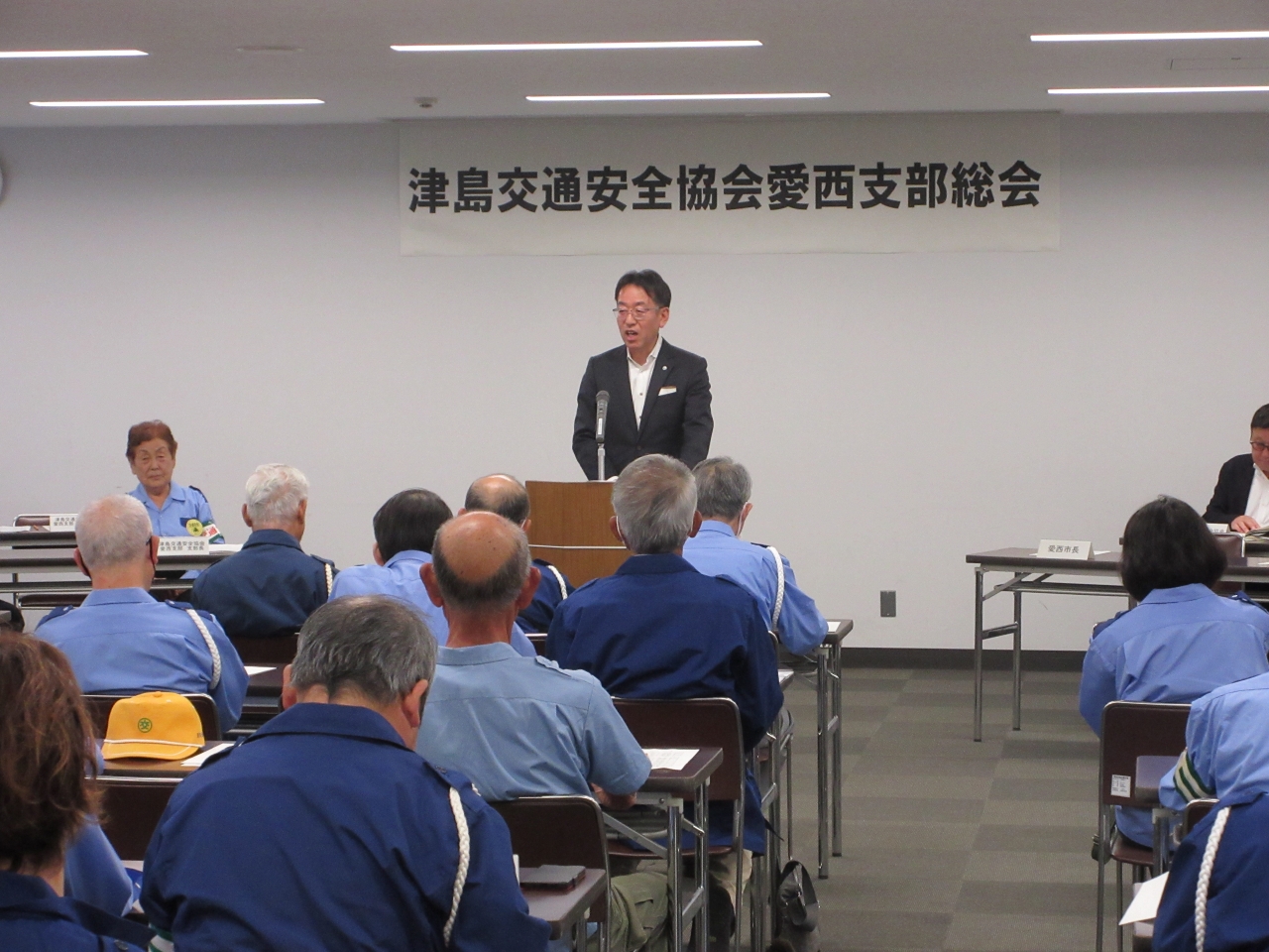 交通安全協会総会での市長挨拶の様子