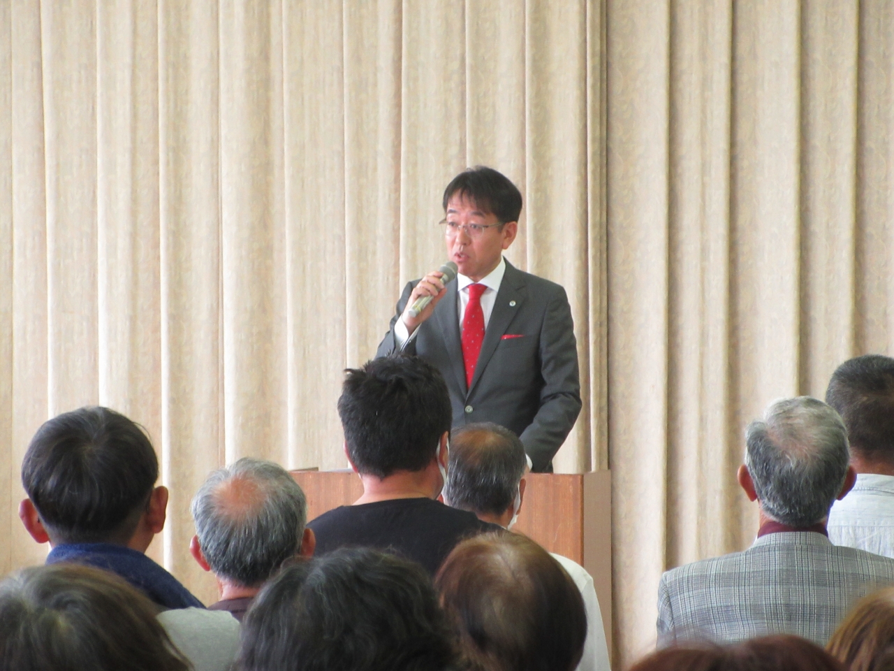 立田ふれあいの里運営連絡協議会総会での市長挨拶の様子